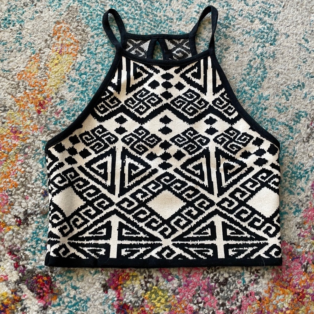 Women crop top